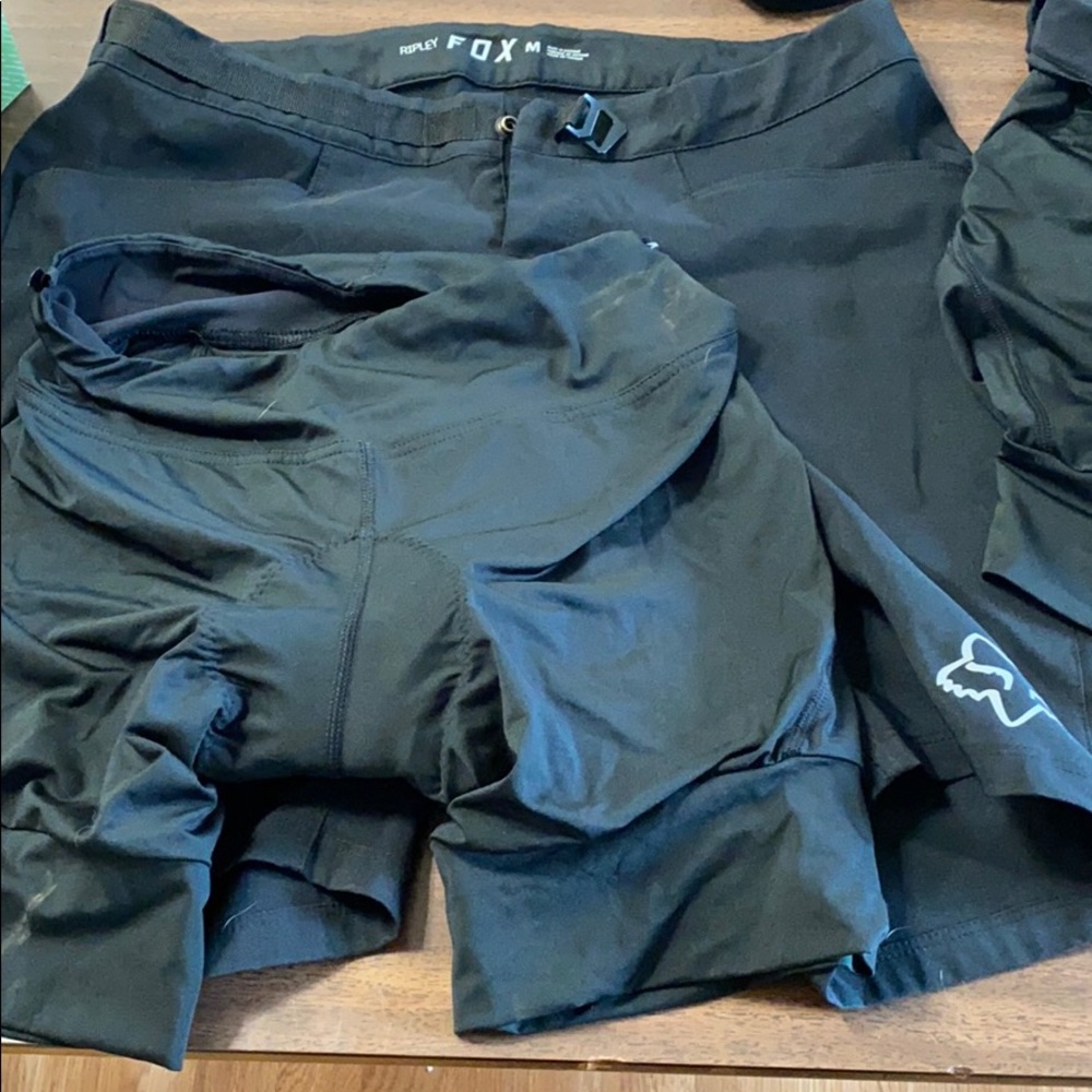 Women’s Fox mountain bike shorts size M